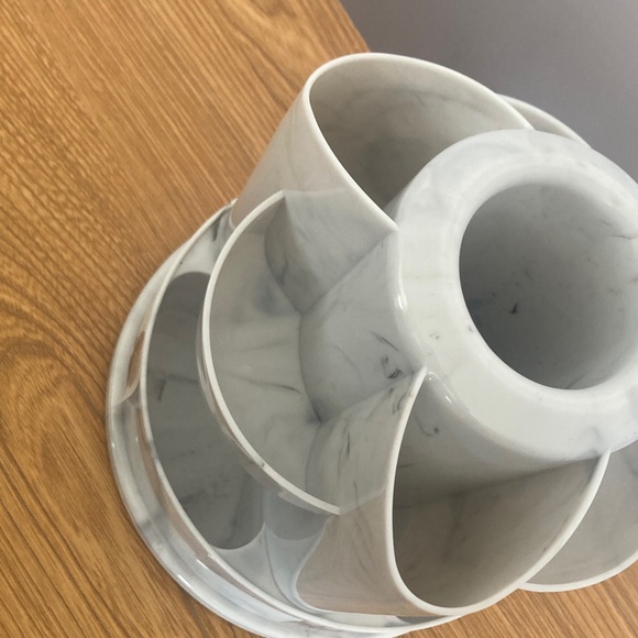 10 compartment multi use revolving organizer faux marble look - Picture 9 of 12